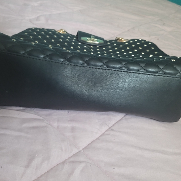 Black and gold Aldo purse - Picture 2 of 4